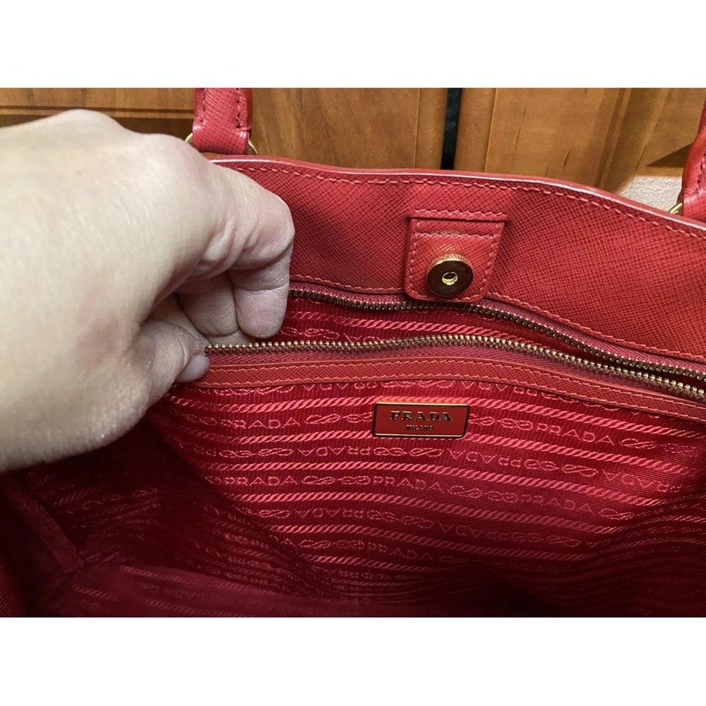 Prada Red Saffiano Lux Leather Tote Bag - Picture 3 of 5